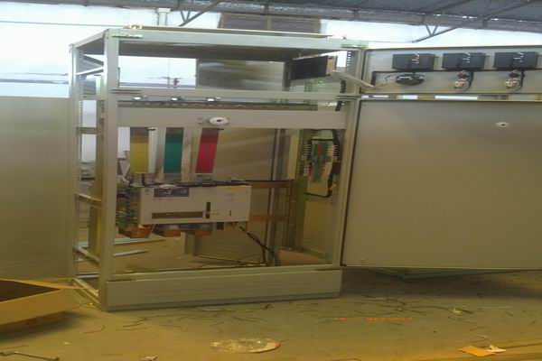 岑巩控制柜-3683品牌总闸控制柜的使用原则